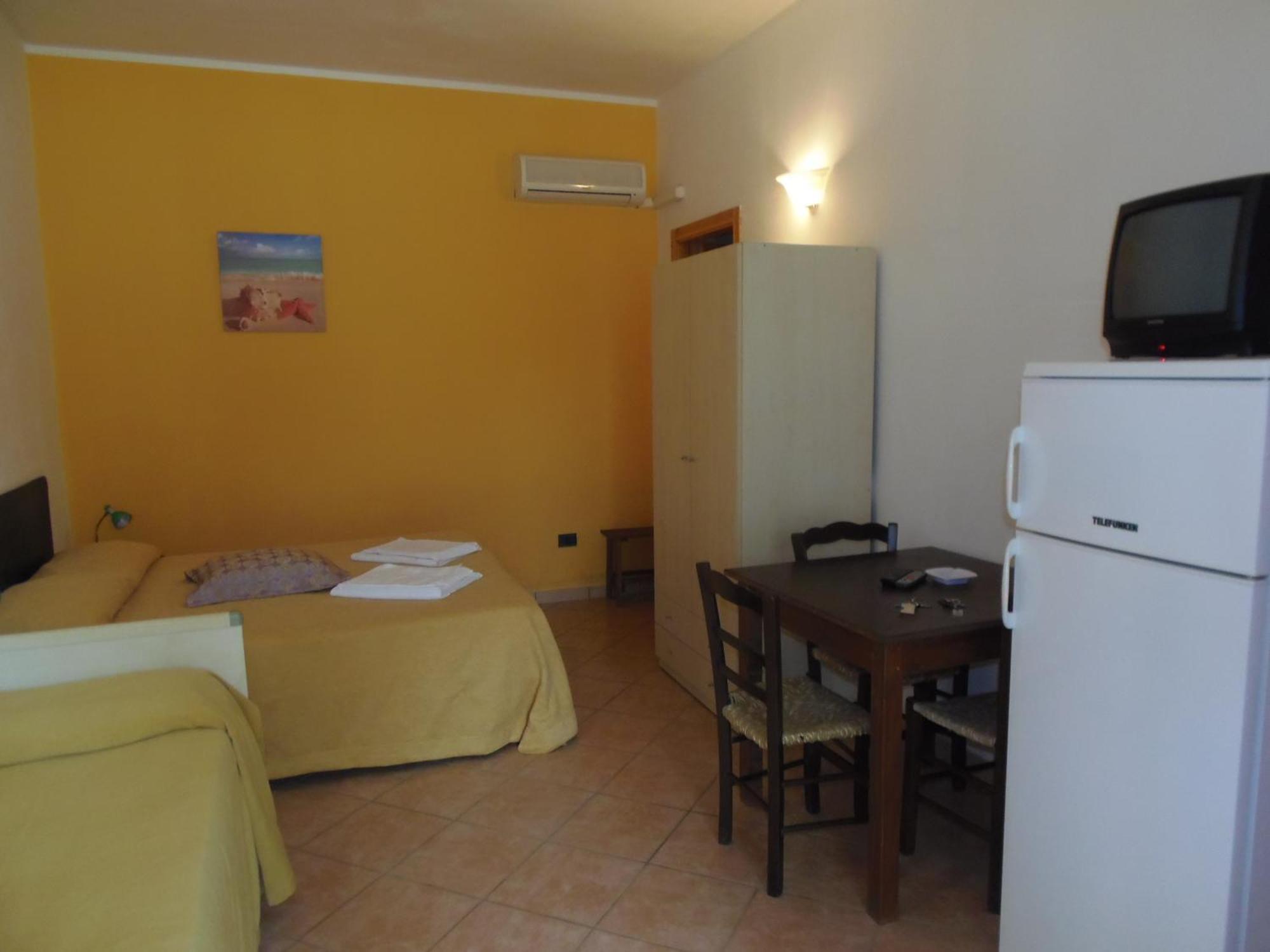 Missipezza Residence A Frassanito Alimini Zimmer foto